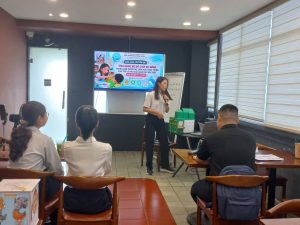 Chụp ảnh lưu niệm
